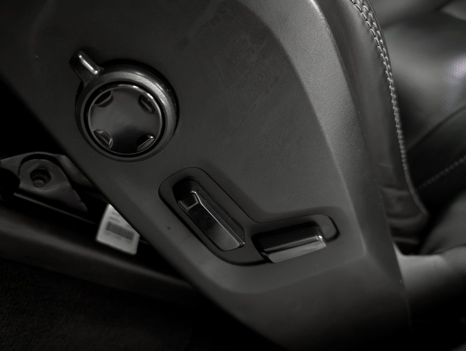 Volvo XC90 B6 AWD Ultimate Bright Theme 7-Seater 2024-10