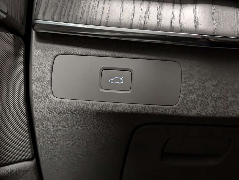 Volvo XC90 B6 AWD Core Bright Theme 7-Seater 2024-20