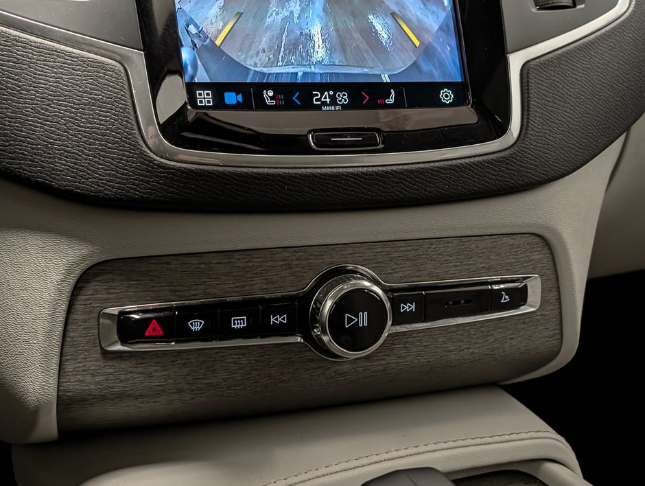 Volvo XC90 B6 AWD Core Bright Theme 7-Seater 2024-15