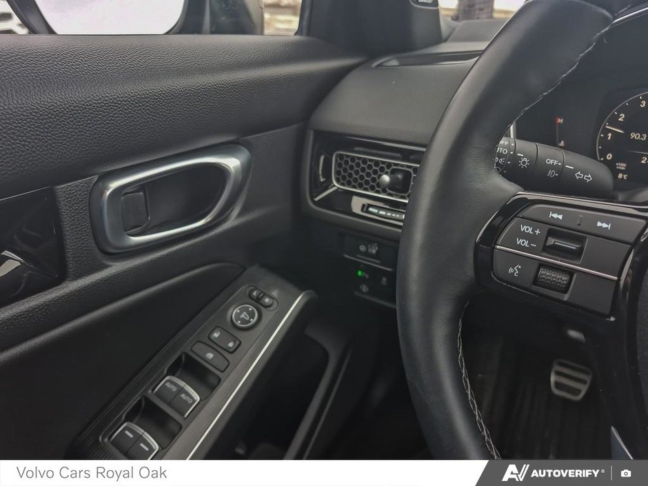 2024 Honda Civic Hatchback Sport Touring-16