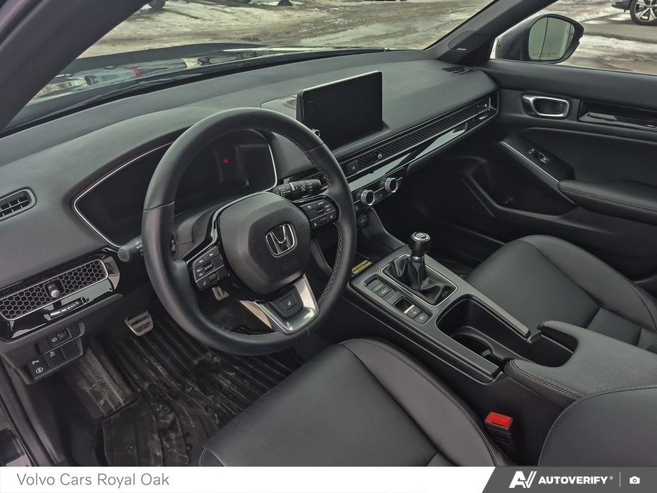 2024 Honda Civic Hatchback Sport Touring-12