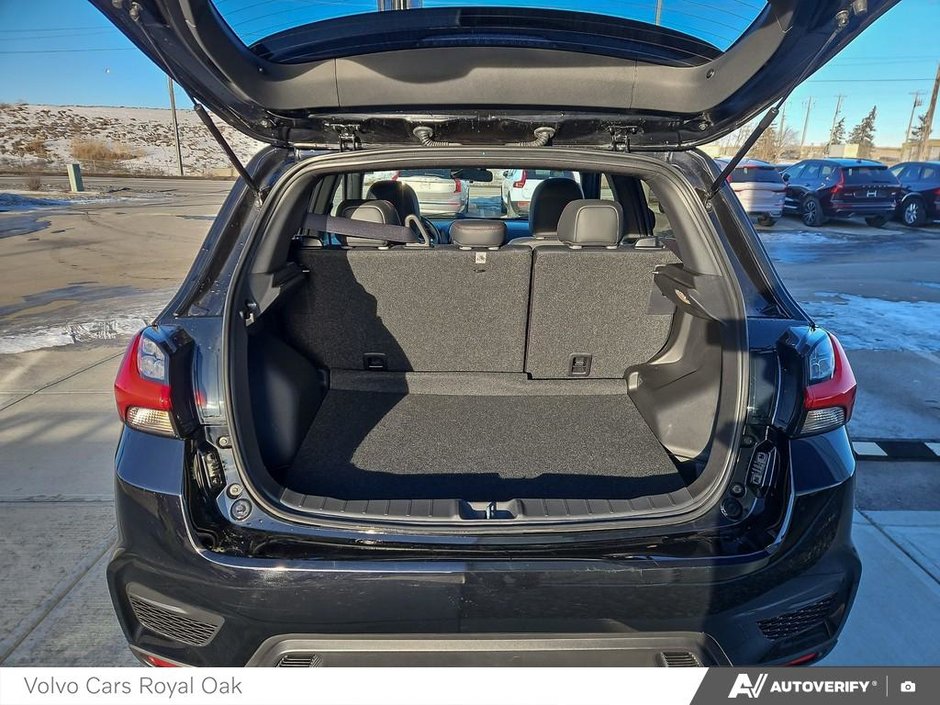 2024 Mitsubishi RVR NOIR-11