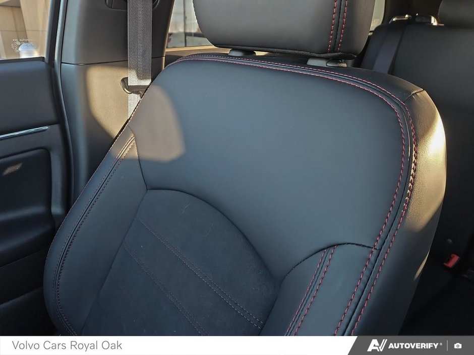 2024 Mitsubishi RVR NOIR-19