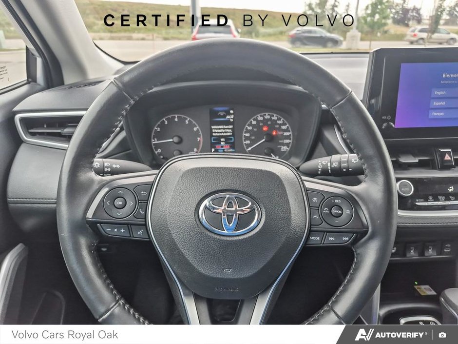 2023 Toyota Corolla Cross LE-13
