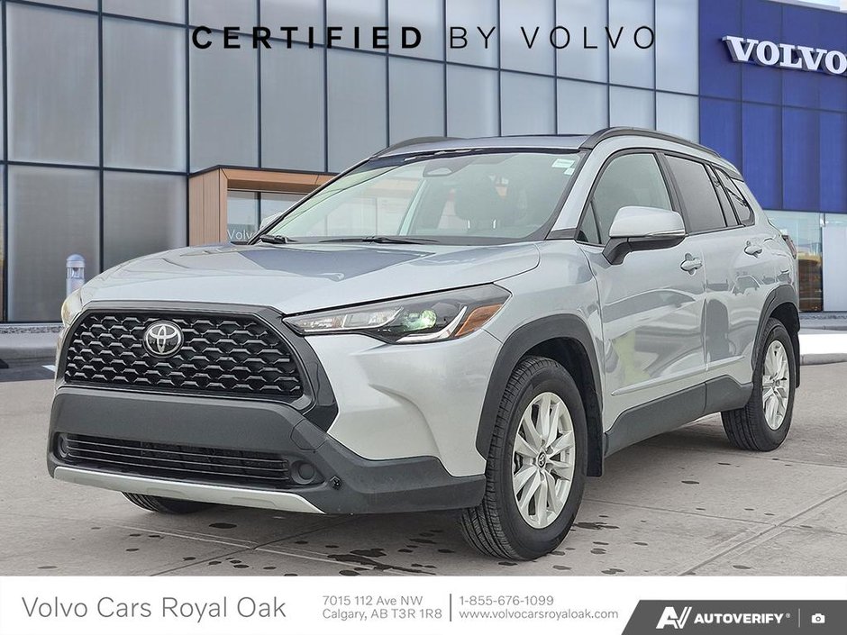 2023 Toyota Corolla Cross LE-0