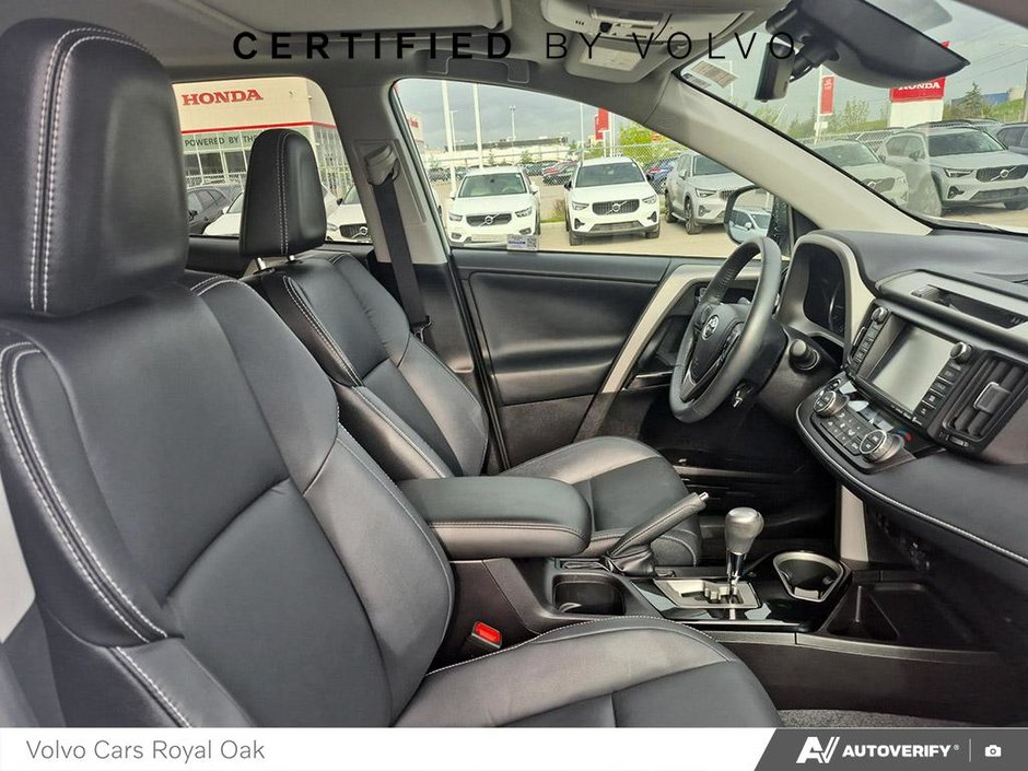 2017 Toyota RAV4 Limited-21