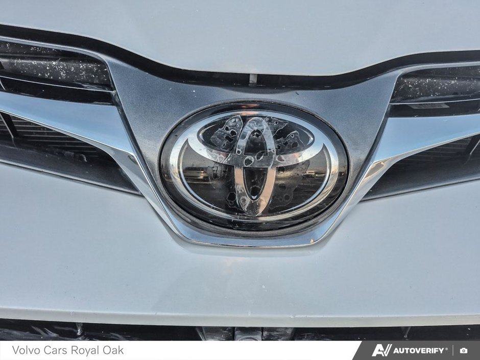 2020 Toyota Sienna XLE-8