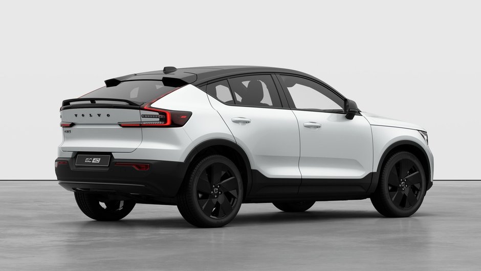 2026 Volvo EC40 Ultra Black Edition-3