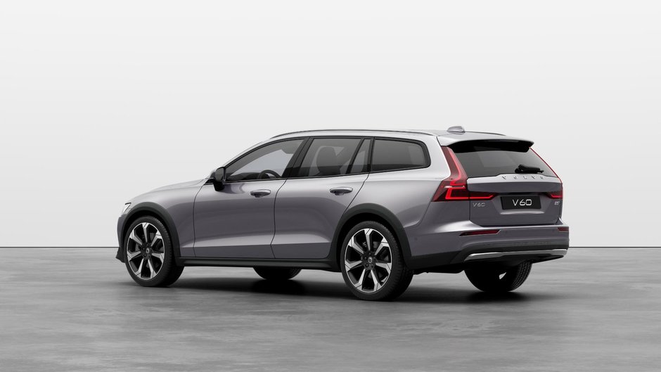 2026 Volvo V60 Cross Country Ultra-1