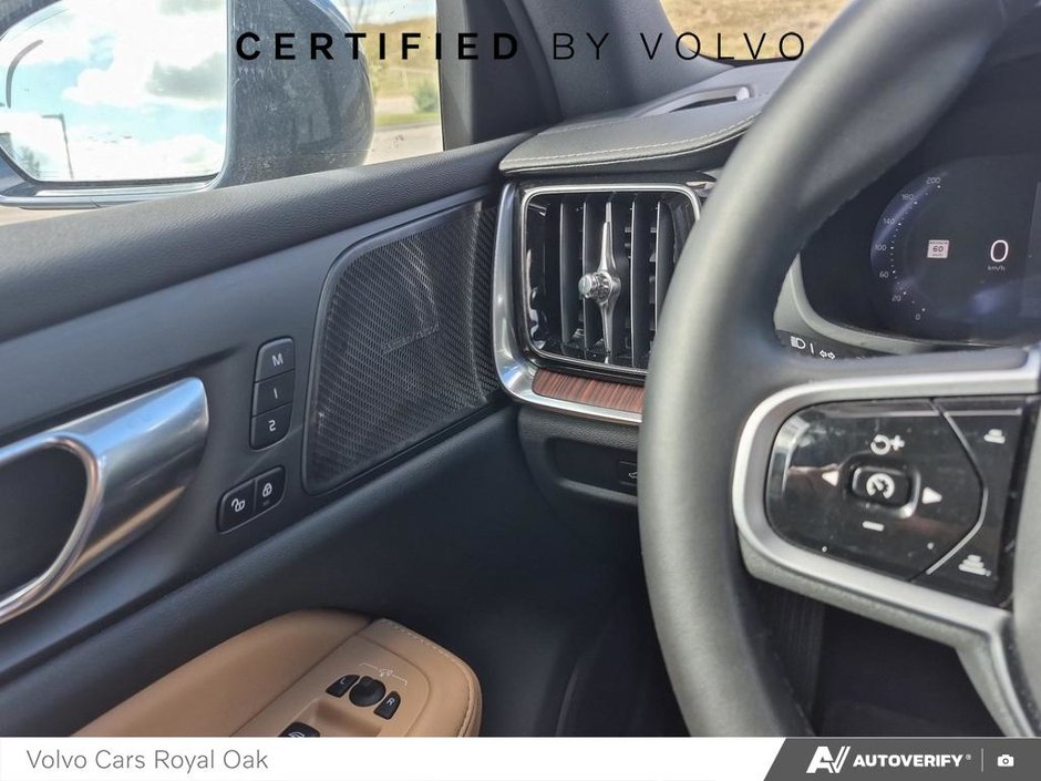 2026 Volvo V60 Cross Country Ultra-16