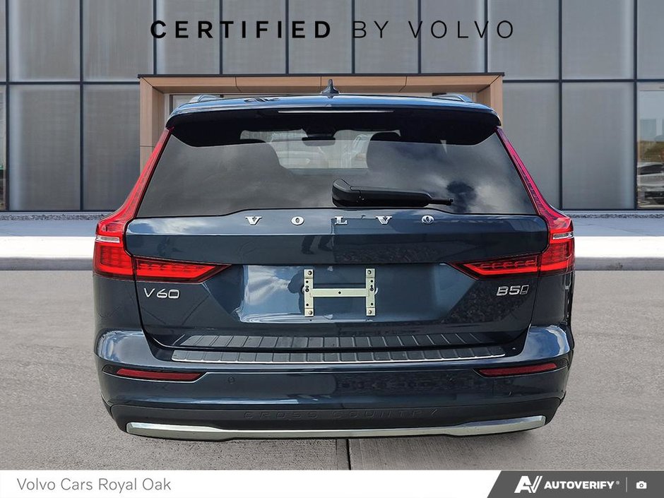 2026 Volvo V60 Cross Country Ultra-4