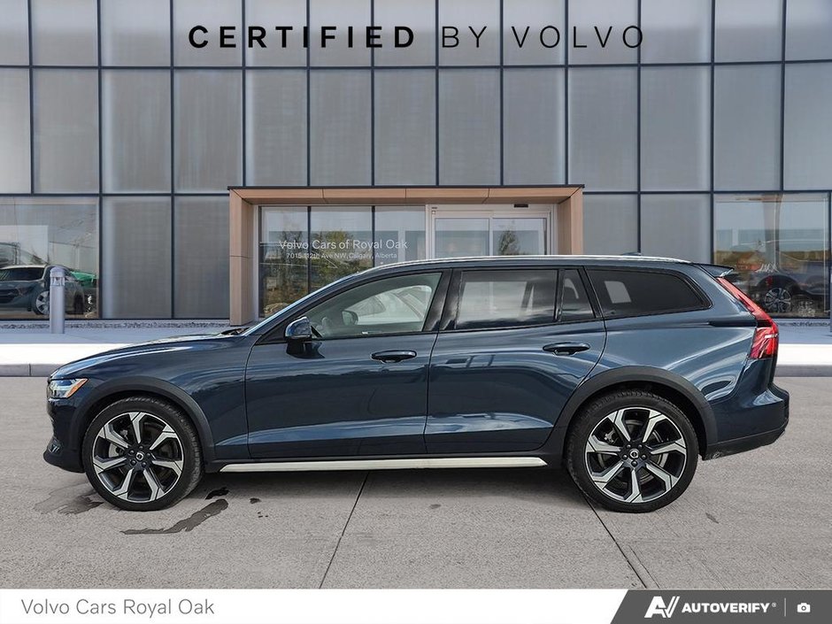 2026 Volvo V60 Cross Country Ultra-2