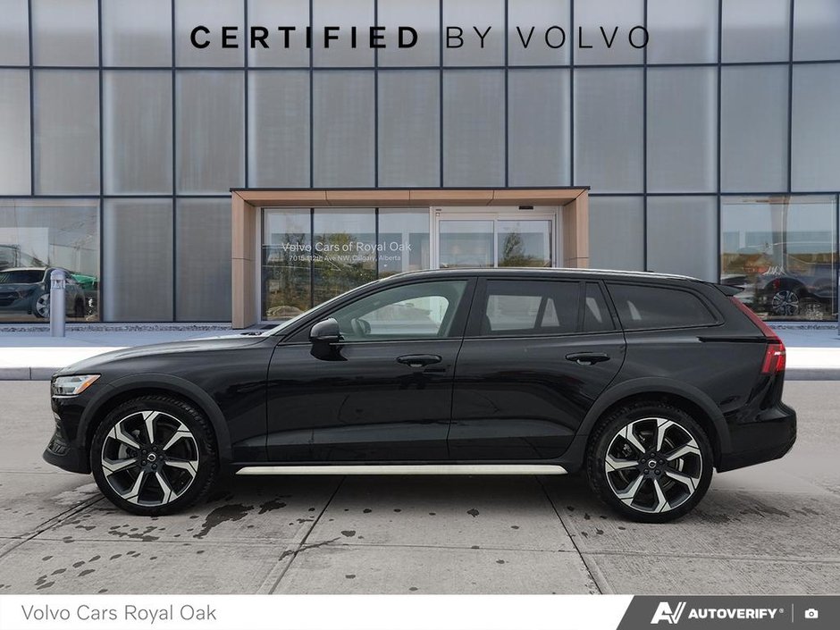 2026 Volvo V60 Cross Country Ultra-2