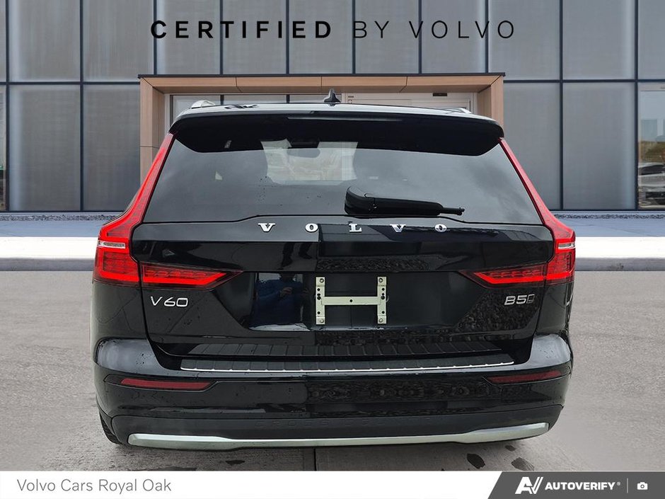 2026 Volvo V60 Cross Country Ultra-4