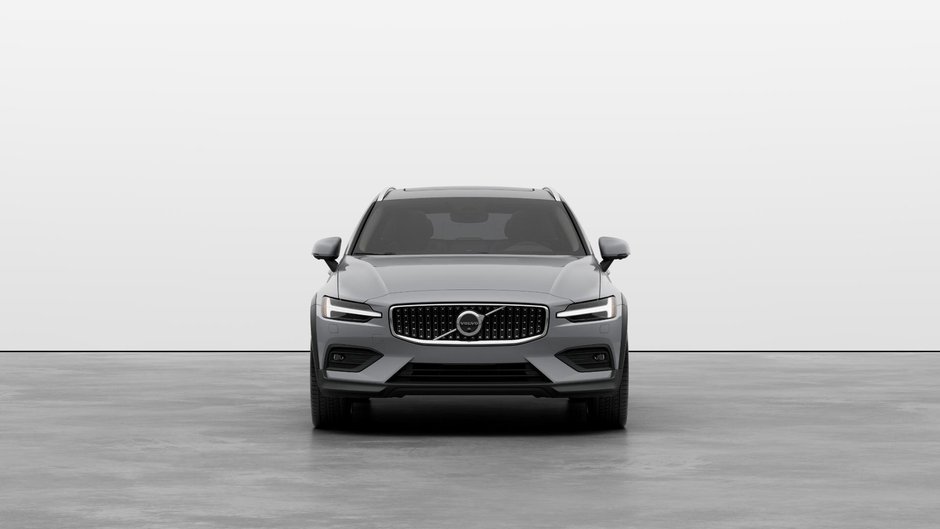 2026 Volvo V60 Cross Country Ultra-2