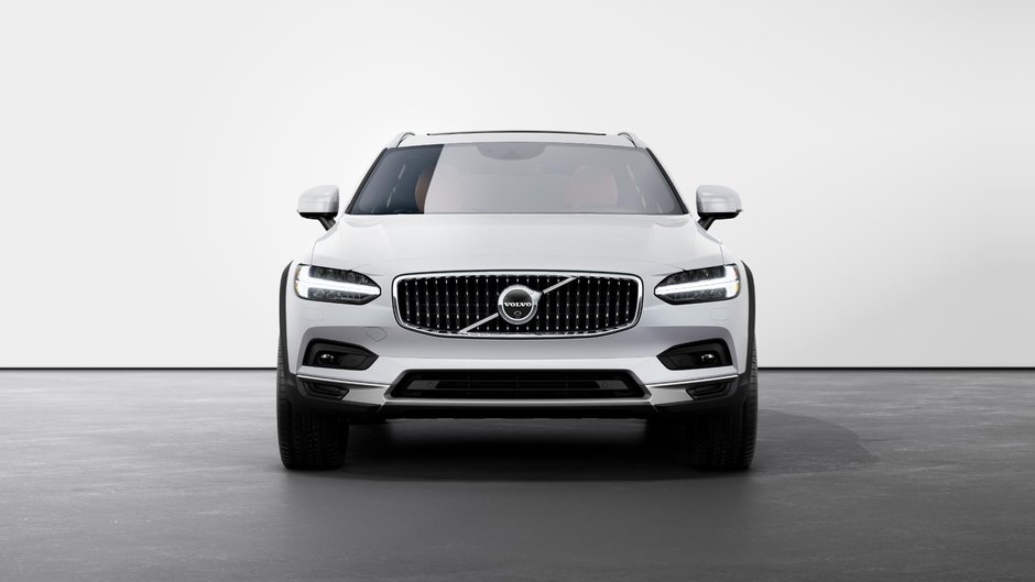 2026 Volvo V90 Cross Country Ultra-2