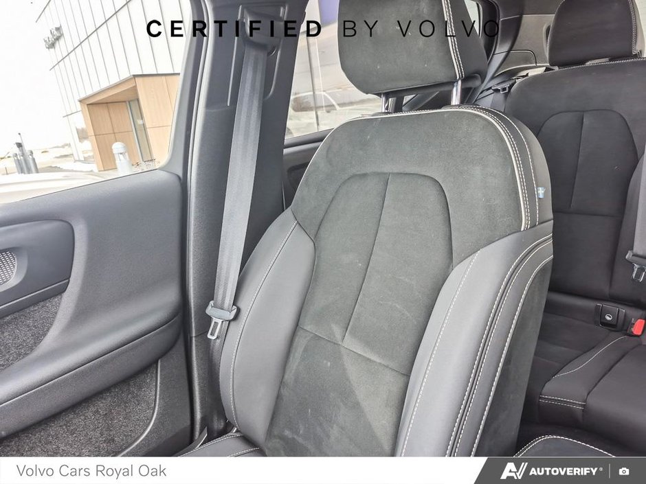 2022 Volvo XC40 Recharge Pure Electric Plus-19