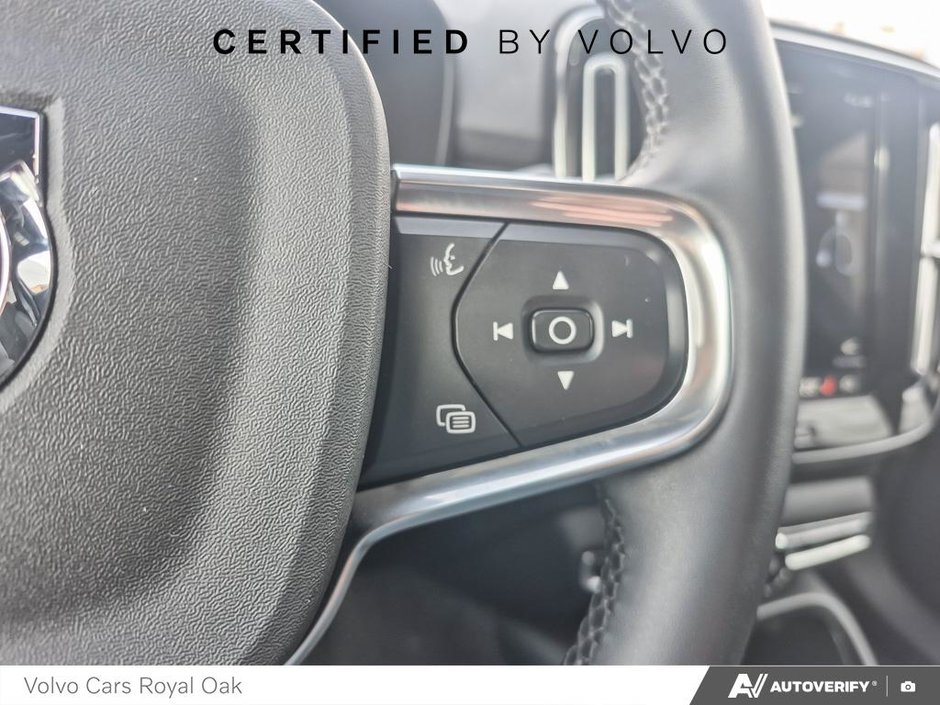 2022 Volvo XC40 Recharge Pure Electric Plus-15