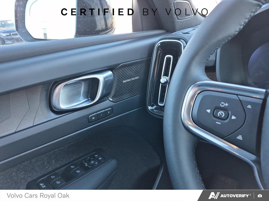 2023 Volvo XC40 Recharge Pure Electric Ultimate-16