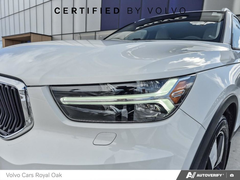 2022 Volvo XC40 Momentum-7