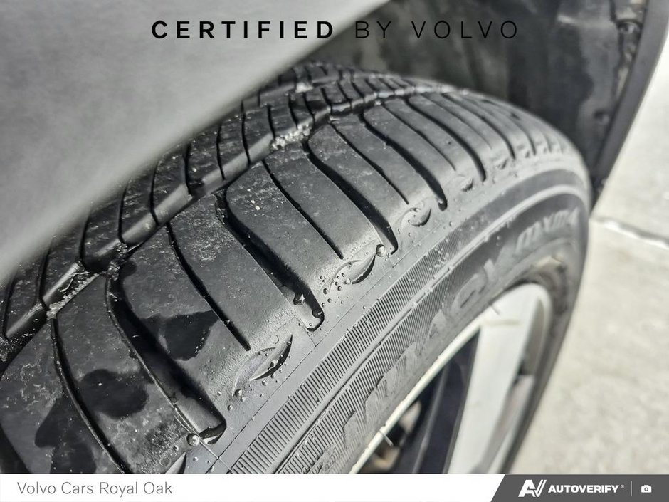 2022 Volvo XC40 Momentum-6