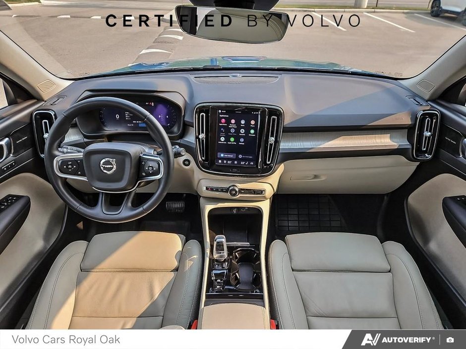 2023 Volvo XC40 Ultimate Dark Theme-23