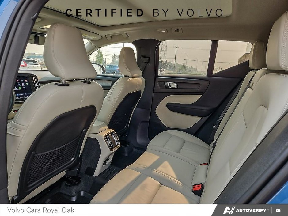 2023 Volvo XC40 Ultimate Dark Theme-22