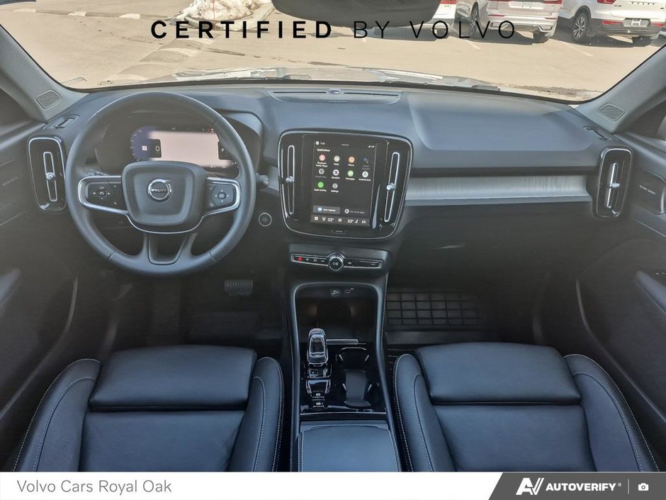2024 Volvo XC40 Ultimate Bright Theme-23