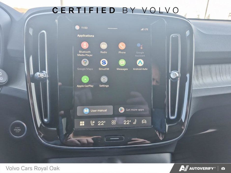 2024 Volvo XC40 Ultimate Bright Theme-18