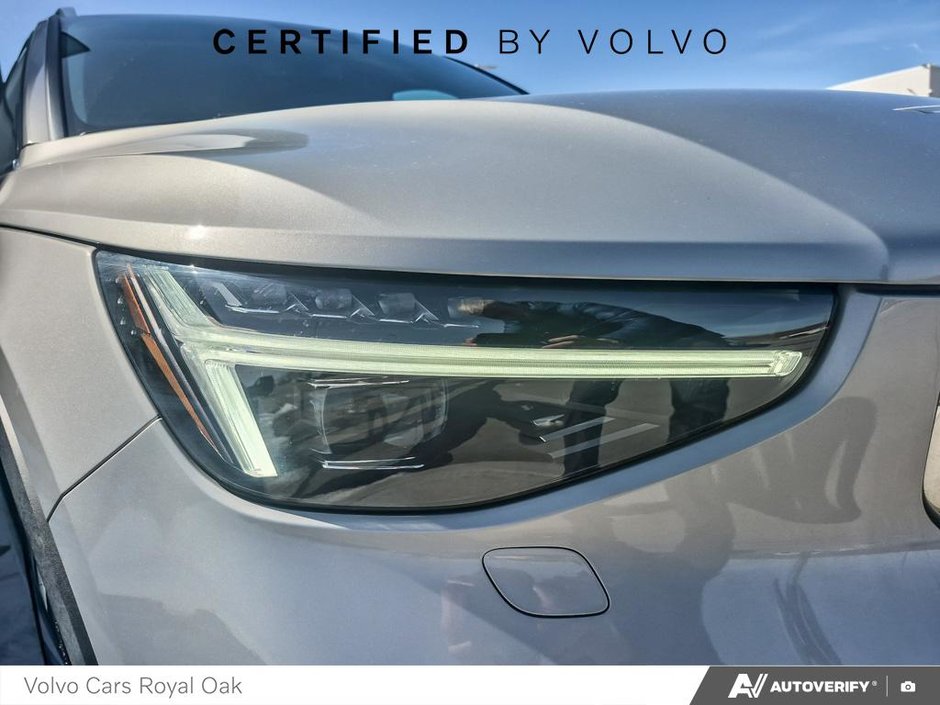 2024 Volvo XC40 Ultimate Bright Theme-7