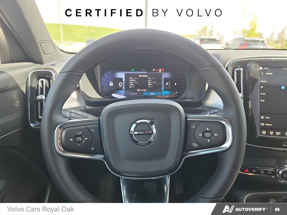 2024 Volvo XC40 Core Dark Theme-13