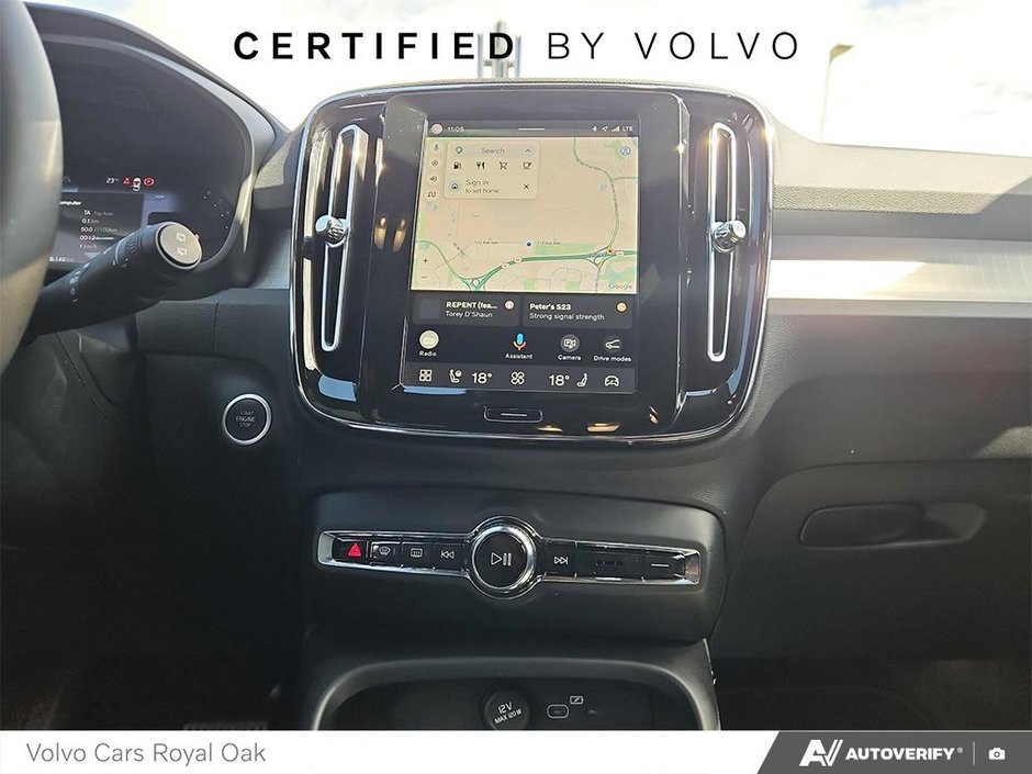 2024 Volvo XC40 Core Dark Theme-18