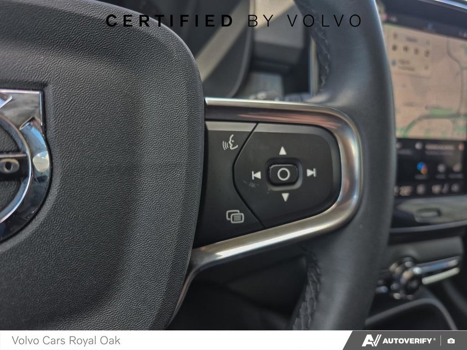 2024 Volvo XC40 Ultimate Dark Theme-15
