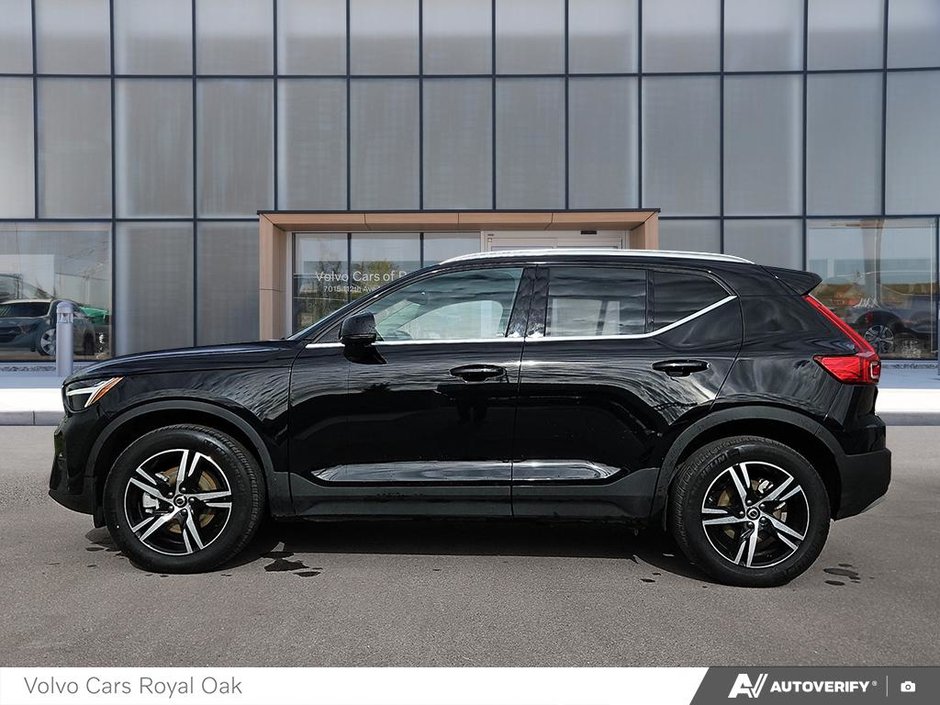 2025 Volvo XC40 Core Bright Theme-2