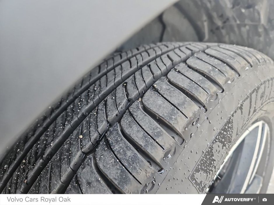 2025 Volvo XC40 Core Bright Theme-6