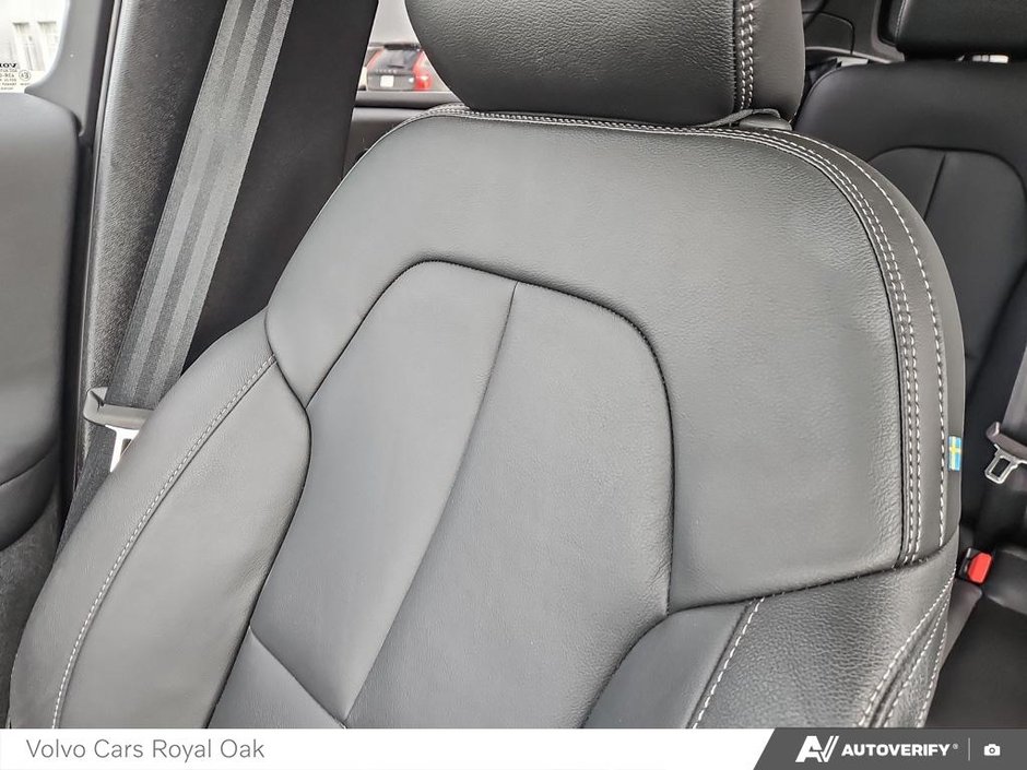 2025 Volvo XC40 Core Bright Theme-19