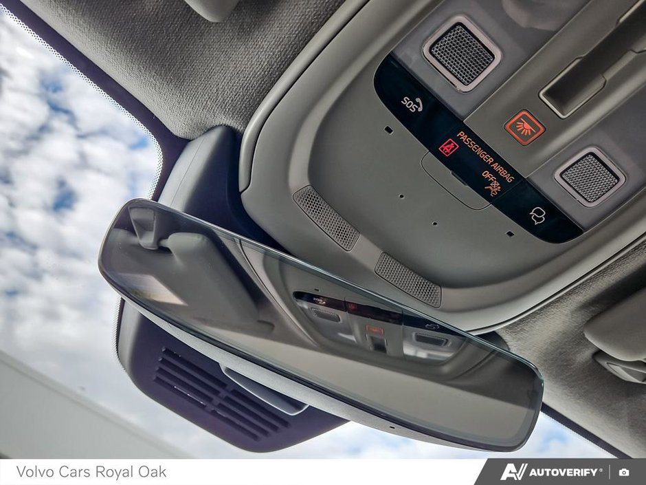 2025 Volvo XC40 Core Bright Theme-20