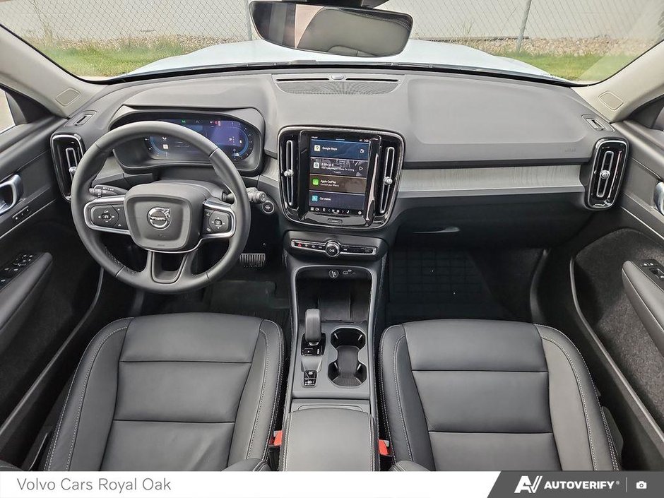 2025 Volvo XC40 Core Bright Theme-23