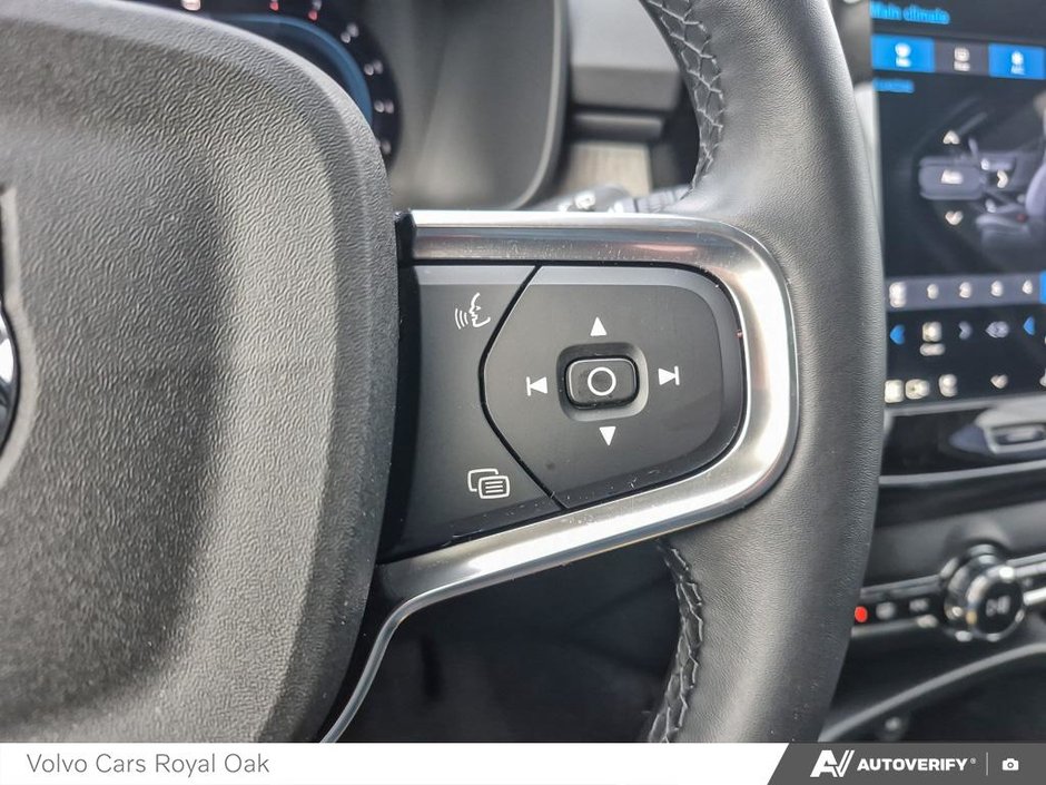 2025 Volvo XC40 Core Bright Theme-15