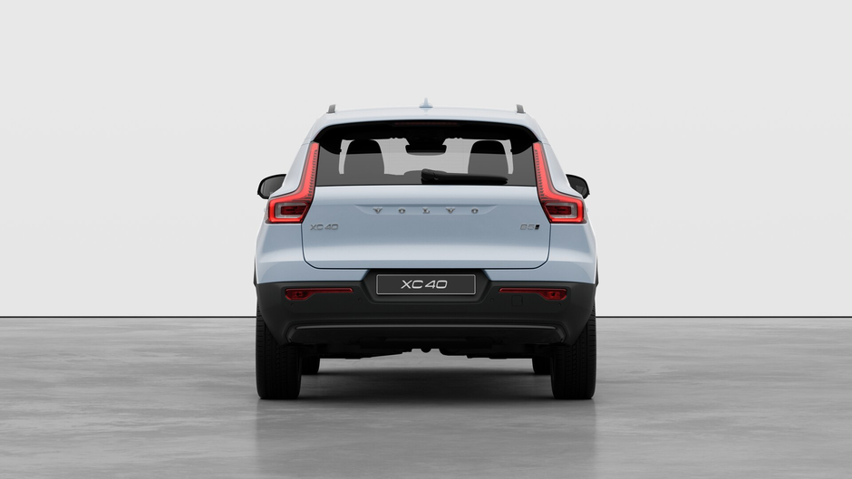 2026 Volvo XC40 Plus Dark Theme-5