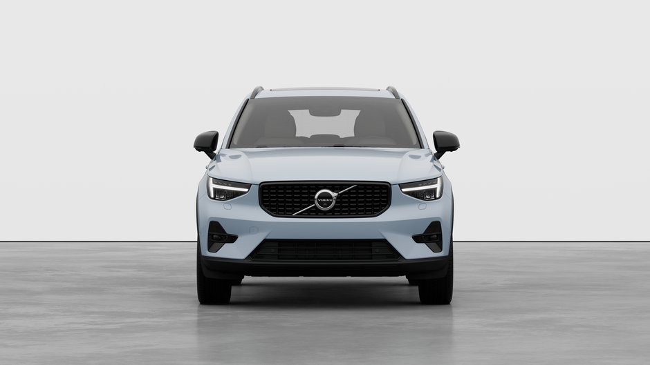 2026 Volvo XC40 Plus (Dark Theme)-4