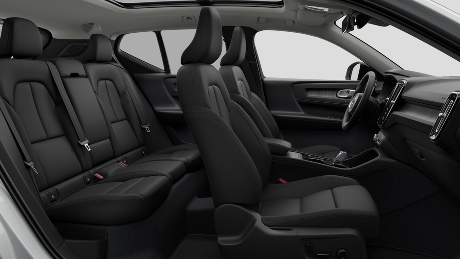 2026 Volvo XC40 Plus Dark Theme-12