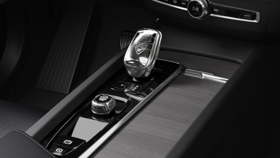 2025 Volvo XC60 Plug-in hybrid Ultra-8