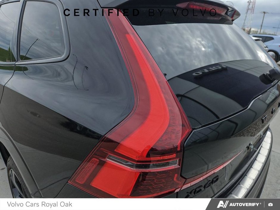 2026 Volvo XC60 Plug-In Hybrid Ultra Black Edition-10
