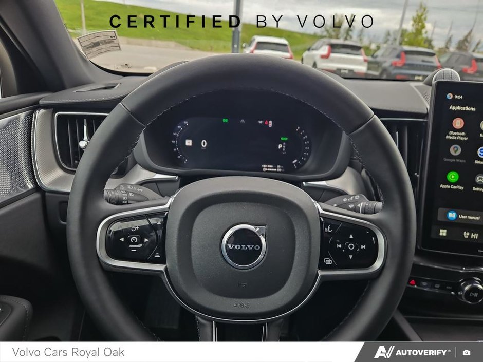 2026 Volvo XC60 Plug-In Hybrid Ultra Black Edition-13