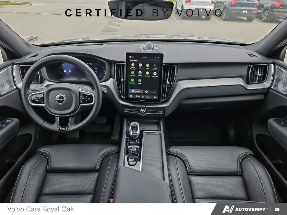 2026 Volvo XC60 Plug-In Hybrid Ultra Black Edition-23