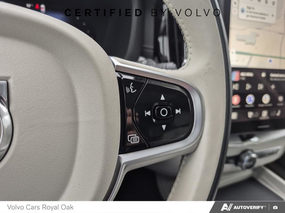 2026 Volvo XC60 Plug-In Hybrid Ultra Dark Theme-15