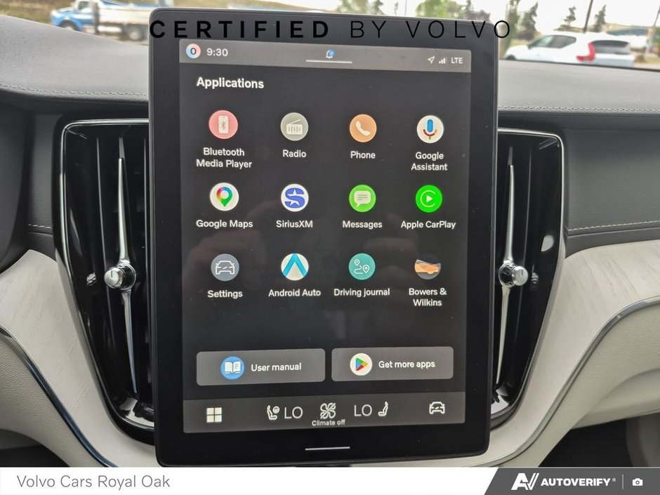 2026 Volvo XC60 Plug-In Hybrid Ultra Dark Theme-18