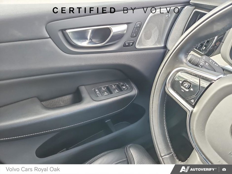 2022 Volvo XC60 Recharge Inscription-16