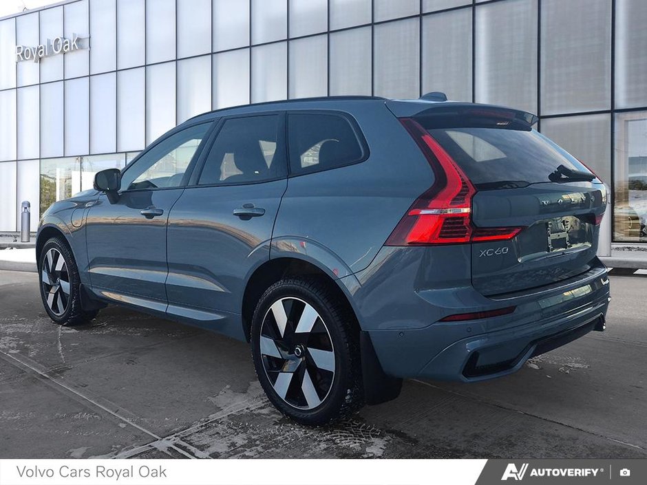 2024 Volvo XC60 Recharge Ultimate Dark Theme-3